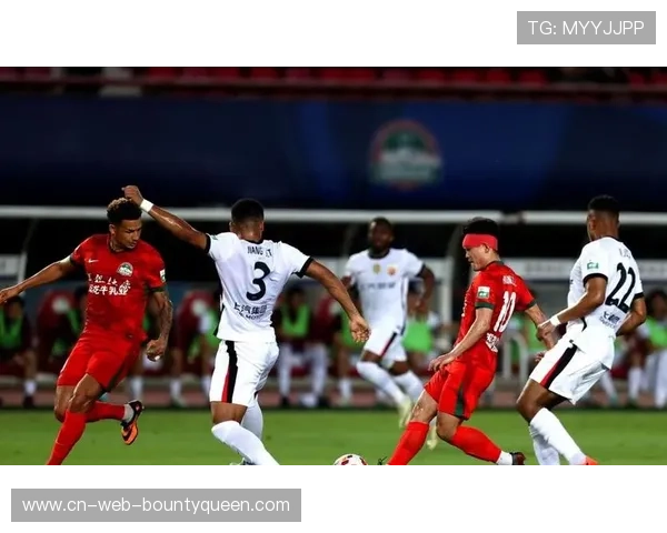 德甲赛场播放《欢乐中国年》，德国球迷跟唱中文贺岁歌曲