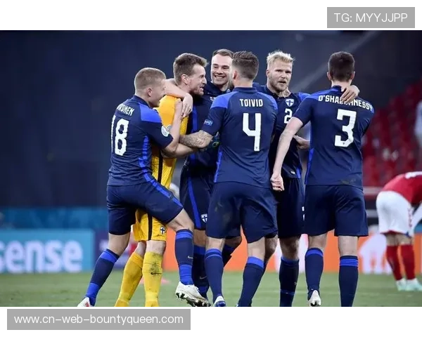 希腊球迷发起“清洁看台”运动，迎接欧冠淘汰赛